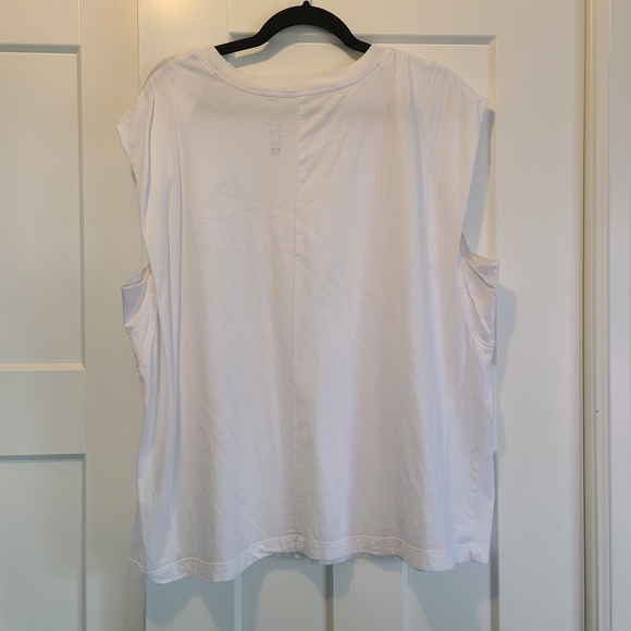 Addition Elle White Muscle Tee - Picture 4 of 5